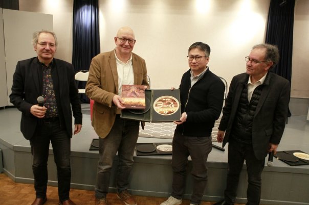 Trophée-Histoire du-Génocide des arméniens